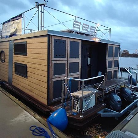 Houseboat Water King Apartament Plywajacy Dom Na Wodzie, 7 Os 弗罗茨瓦夫 外观 照片