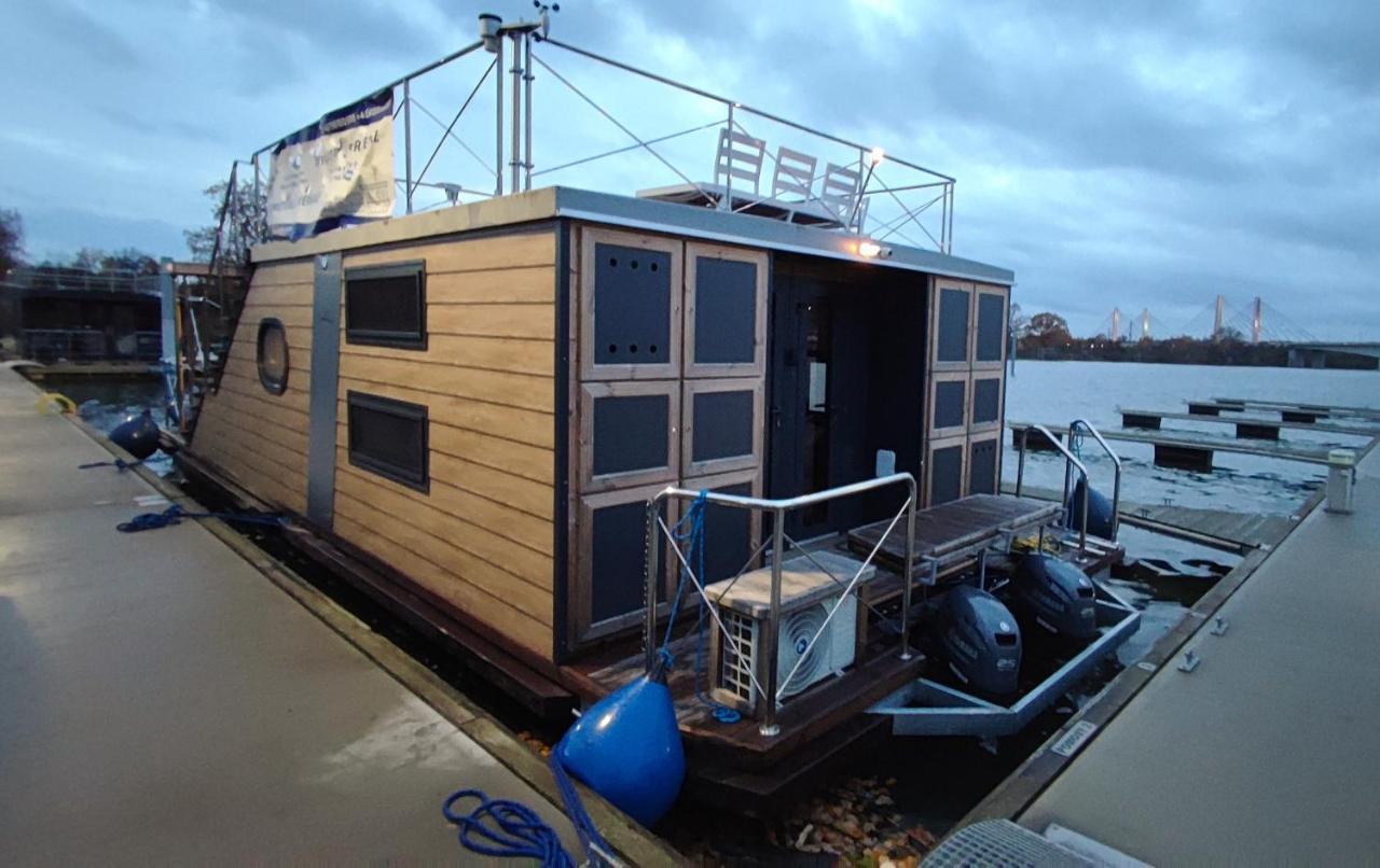 Houseboat Water King Apartament Plywajacy Dom Na Wodzie, 7 Os 弗罗茨瓦夫 外观 照片